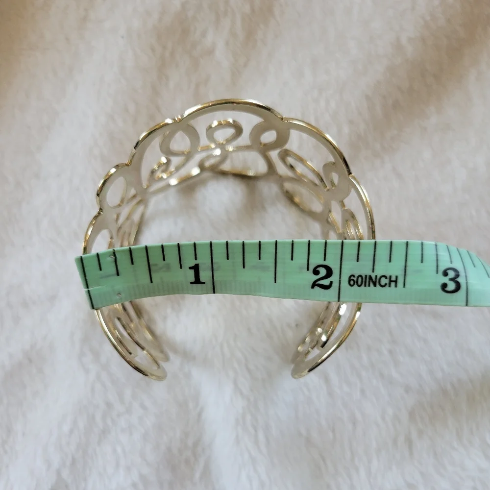 NWOT Elegant Gold Tone Swirl Open Cuff Bracelet - Picture 7 of 7
